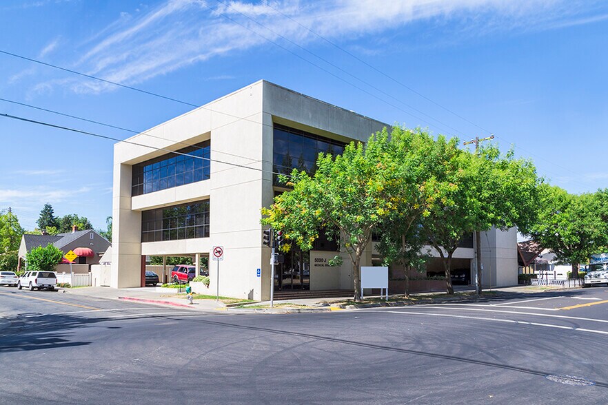 More Photos Of 5030 J St, Sacramento Medical For Lease