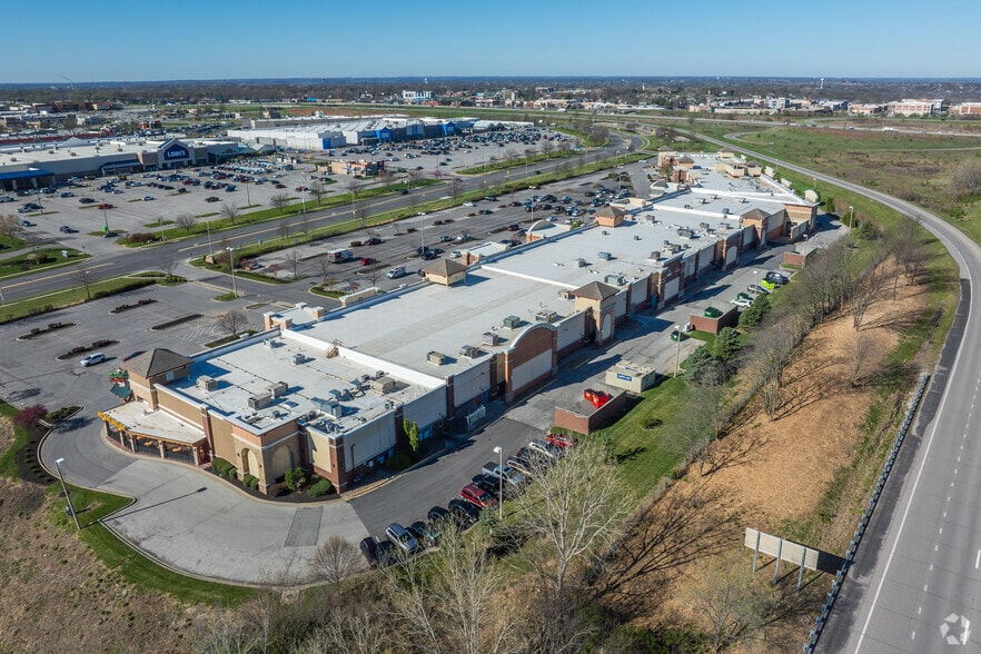 More Photos Of 8600-8660 N Boardwalk Ave, Kansas City Storefront For Lease