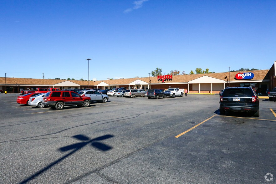 More Photos Of 2-20 Perry Morris Sq, Milton Freestanding For Lease