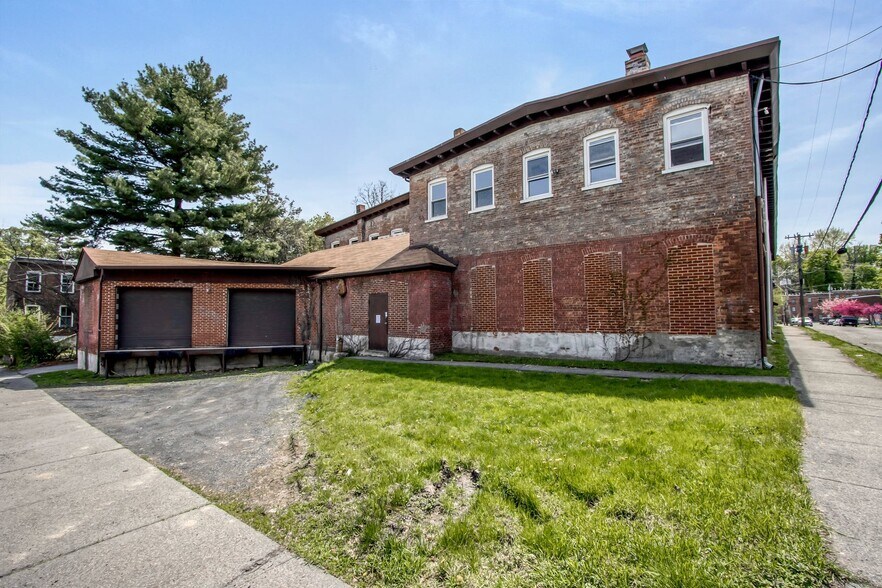 More Photos Of 24 Johnes St, Newburgh Light Manufacturing For Lease