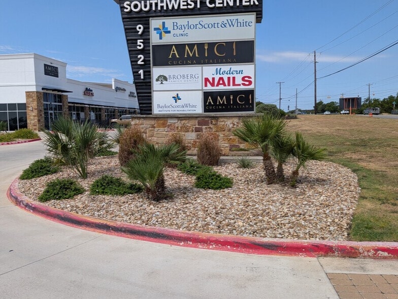 Primary Photo Of 9521 W Highway 290, Austin Storefront Retail Office For Lease