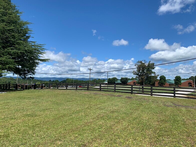 More Photos Of 1599 Geer Hwy, Travelers Rest Land For Sale