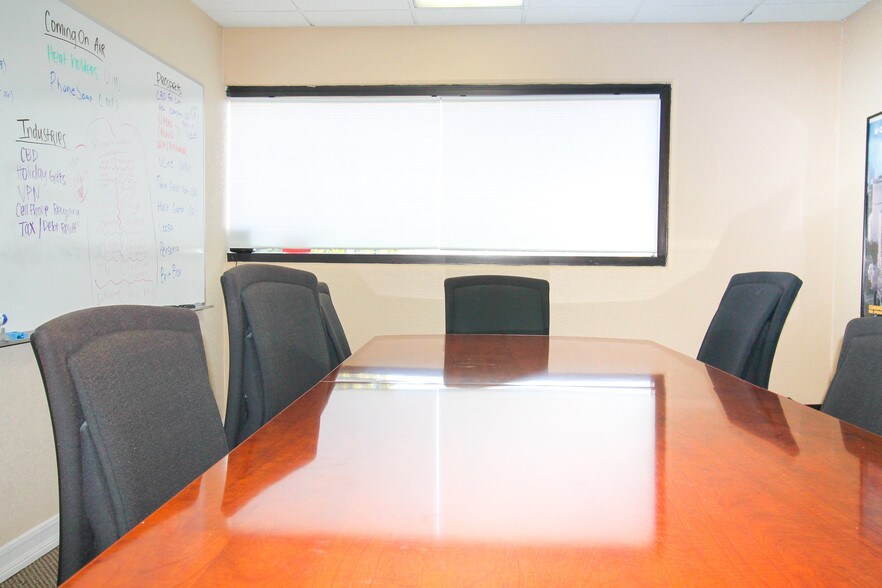 More Photos Of 623-629 N Main St, Orange Office For Lease