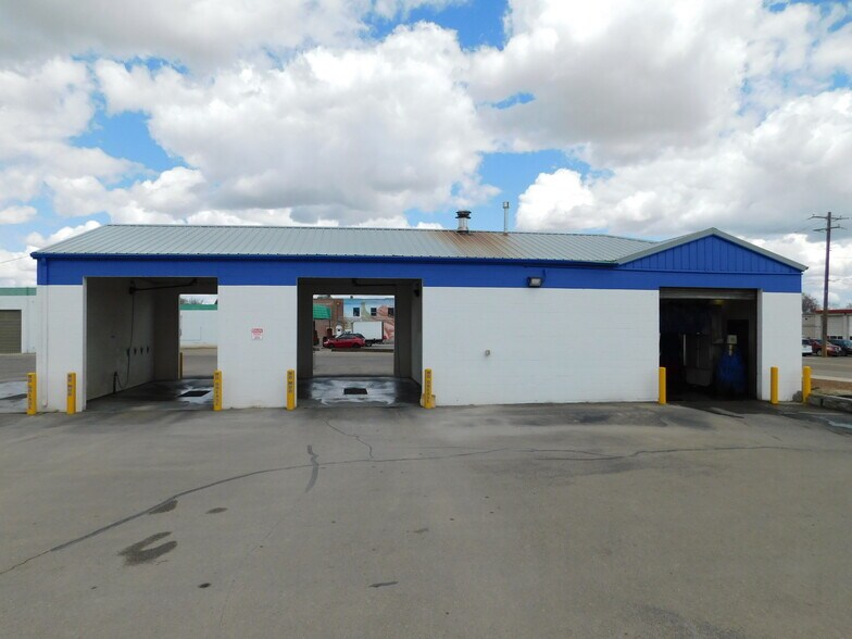 More Photos Of 6 S Main St, Homedale Carwash For Sale