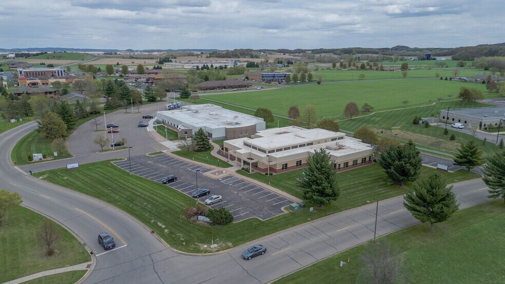 More Photos Of 401 Technology Dr E, Menomonie Office For Sale