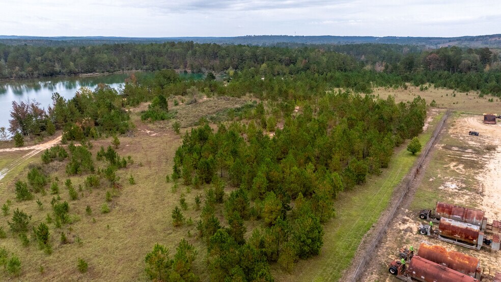 More Photos Of 11708 GA Highway 24 W, Sandersville Warehouse For Sale