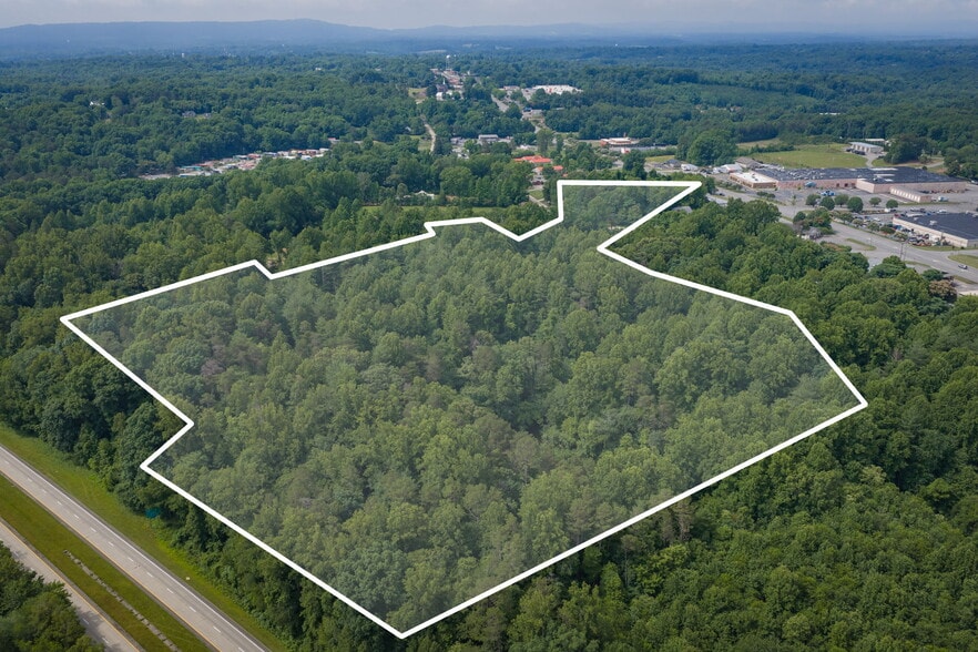 More Photos Of 2000 N Bridge St, Elkin Restaurant For Sale