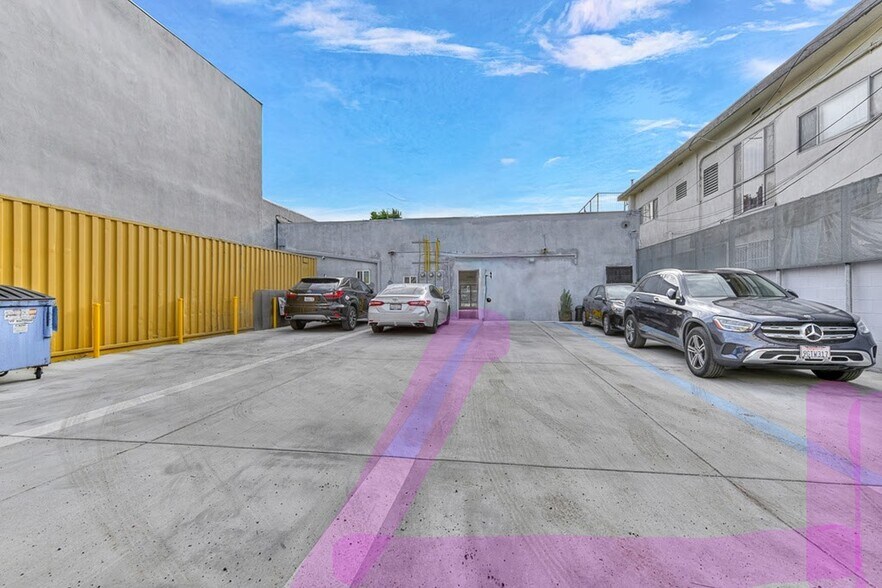 More Photos Of 5821-5823 W Pico Blvd, Los Angeles Storefront For Lease