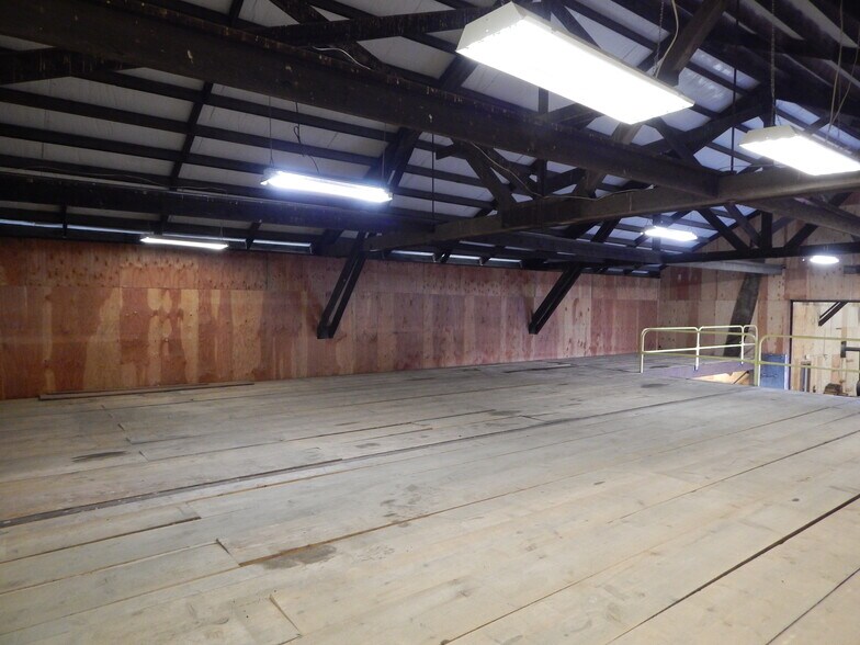 More Photos Of 121 Deady Crossing Rd, Sutherlin Warehouse For Sale