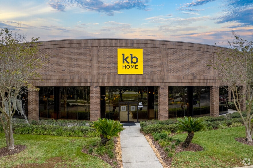 More Photos Of 10475 Fortune Pky, Jacksonville Unknown For Lease