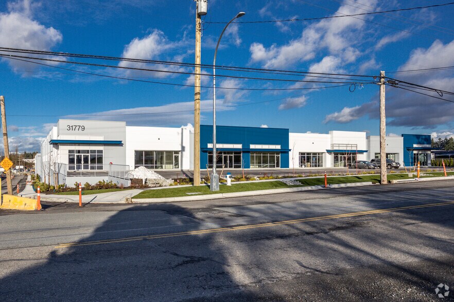 More Photos Of 31779 King Rd, Abbotsford Service For Sale