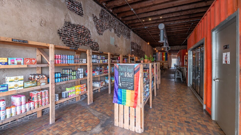 More Photos Of 1035 Park St, Jacksonville Storefront For Lease