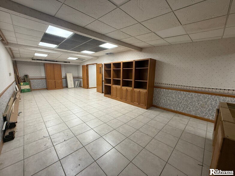 More Photos Of 4310 Sandyway Ln, Lakeland Warehouse For Lease