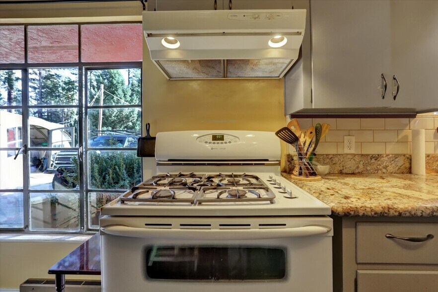 More Photos Of 14724 N Bloomfield Rd, Nevada City Flex For Sale