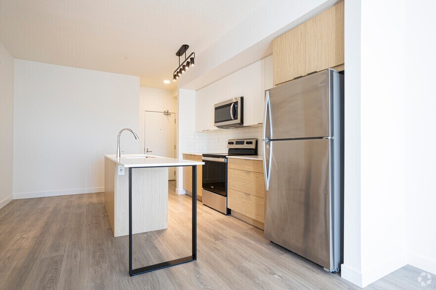 More Photos Of 3360 16th St SW, Calgary Apartments For Lease