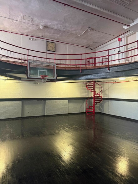 More Photos Of 181 W 135th St, New York Apartments For Lease