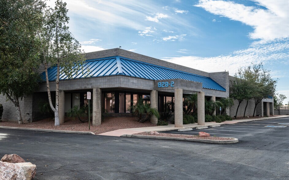 More Photos Of 828 E Isabella Ave, Mesa Warehouse For Sale