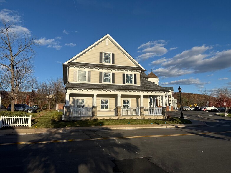 More Photos Of 75 Washington Valley Rd, Bedminster Office For Lease