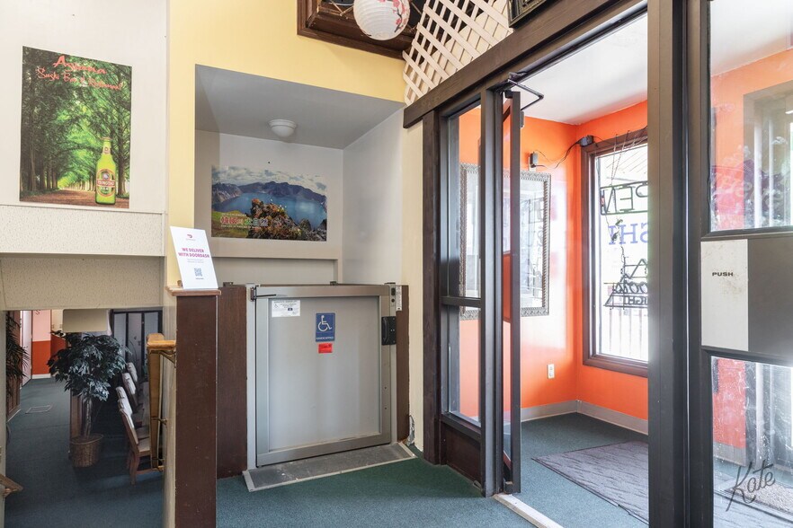More Photos Of 2001 Airport Way, Fairbanks Restaurant For Sale