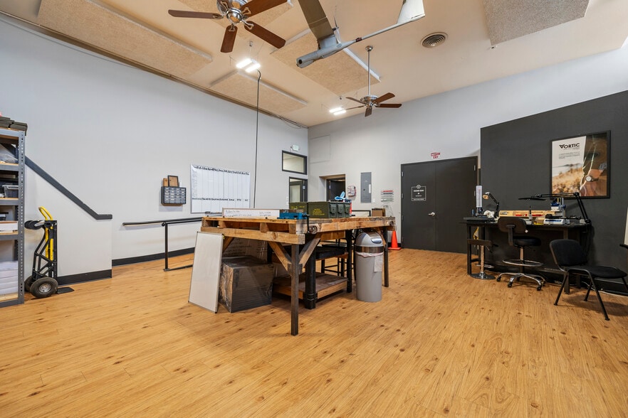 More Photos Of 324 Jefferson St, Fort Collins Warehouse For Lease