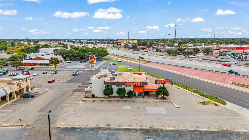 More Photos Of 4950 S Loop 289, Lubbock Restaurant For Lease