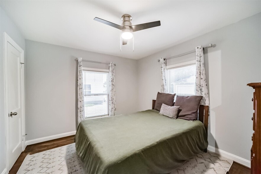 More Photos Of 543 Studewood St, Houston Specialty For Sale