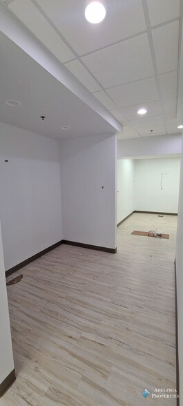 More Photos Of 26W285 Geneva Rd, Wheaton General Retail For Lease