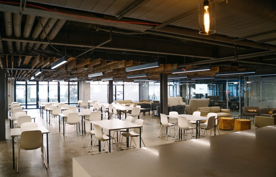 More Photos Of 1300 South Blvd, Charlotte Office For Sale