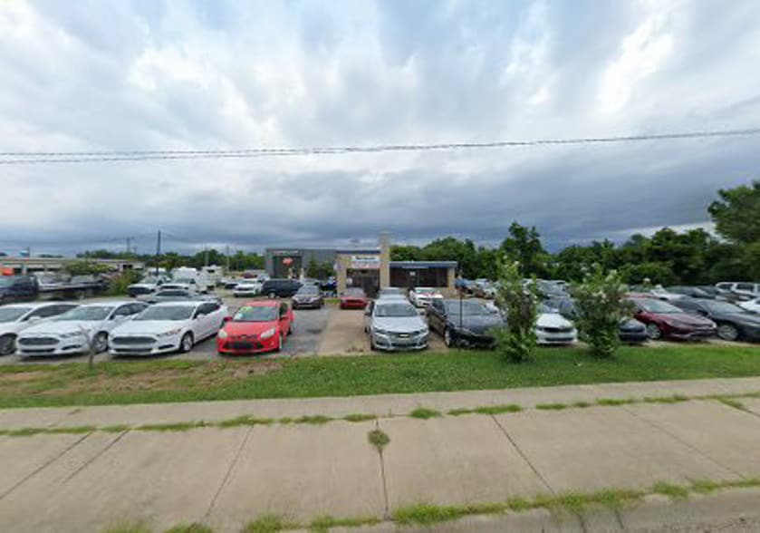 Primary Photo Of 3312 E Broadway Blvd, West Memphis Auto Dealership For Sale