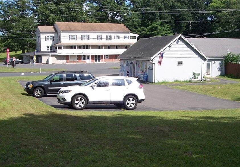 More Photos Of 805 Terryville Ave, Bristol Storefront Retail Office For Sale