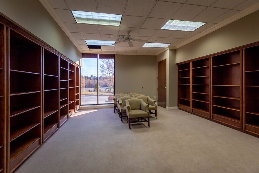 More Photos Of 1270 25th Street Pl SE, Hickory Medical For Lease