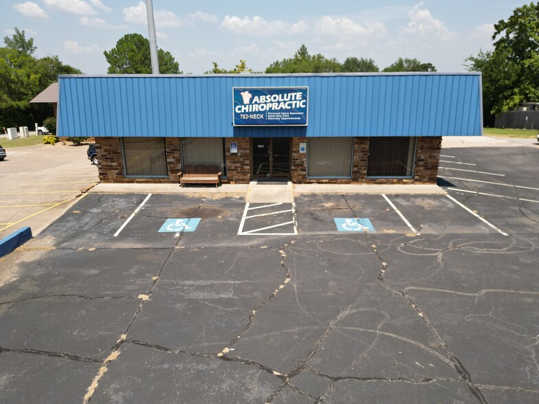 Primary Photo Of 3917 Rogers Ave, Fort Smith Medical For Lease