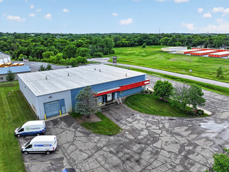 More Photos Of 1202 Sunridge Dr, Saint Cloud Warehouse For Sale