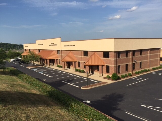 More Photos Of 110 Corporate Dr, Johnson City Office For Sale