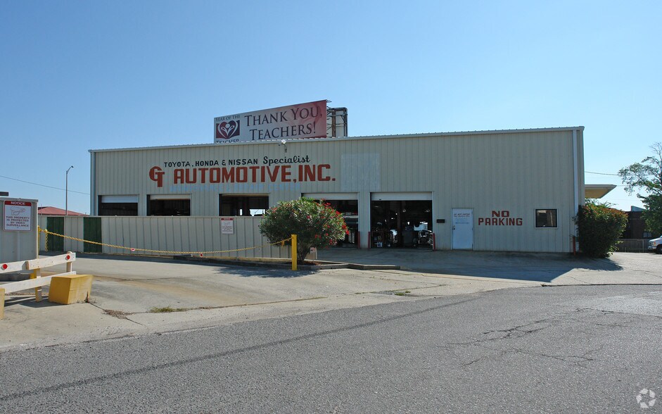 More Photos Of 3247 Chetta Dr, Metairie Service For Lease