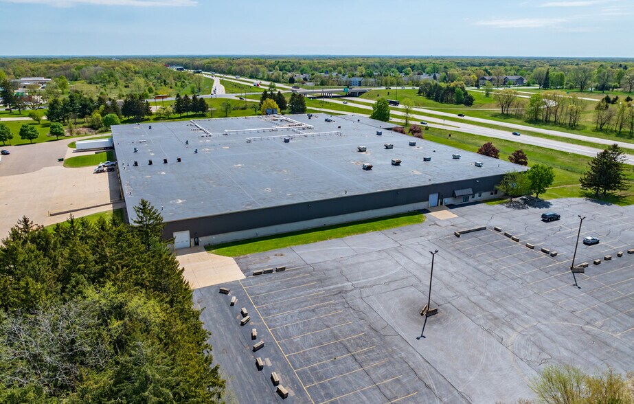 More Photos Of 6677 Beatrice Dr, Kalamazoo Distribution For Lease
