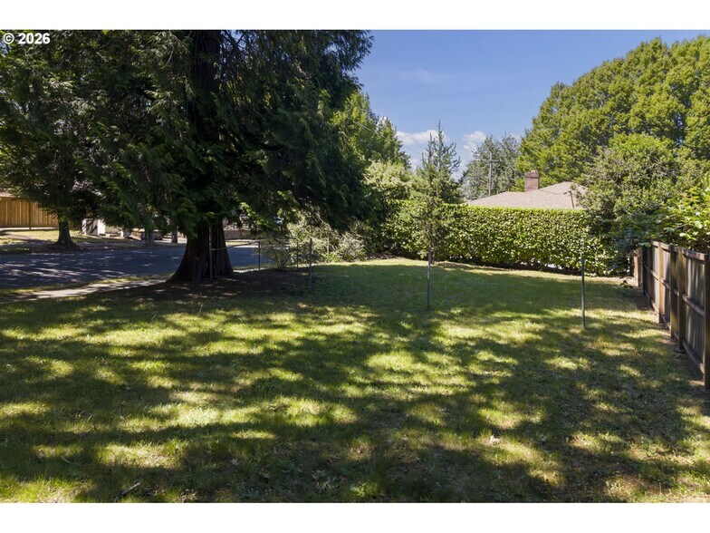 More Photos Of 0 Dekum St, Portland Land For Sale