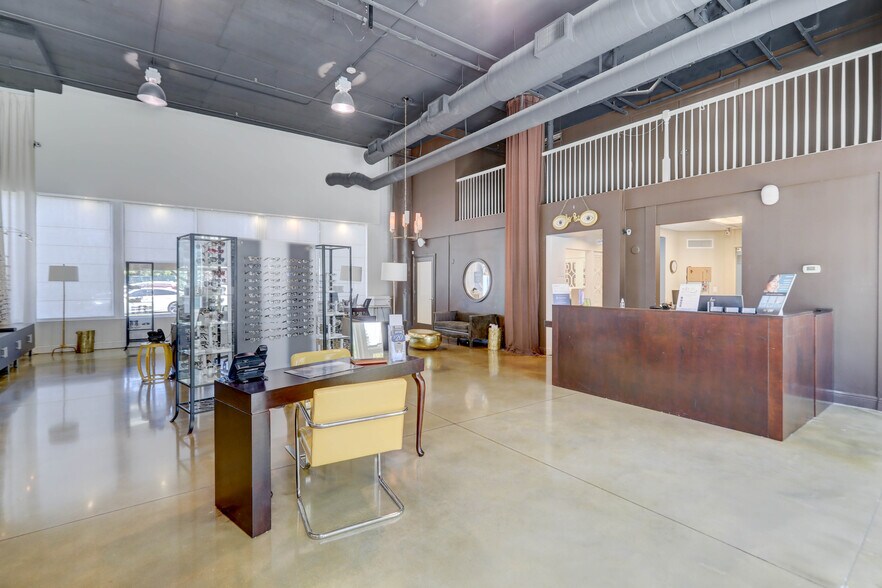 More Photos Of 2301 Wilton Dr, Wilton Manors Apartments For Sale