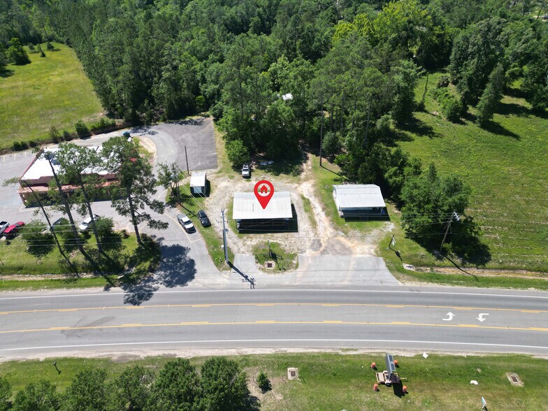 More Photos Of 1719C S Waukesha St, Bonifay Specialty For Sale