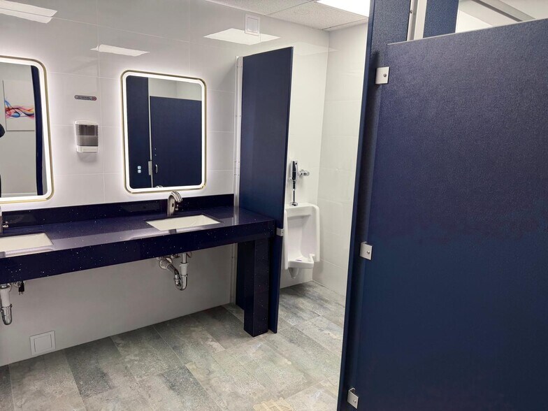 More Photos Of 351 S Cypress Rd, Pompano Beach Office For Sale