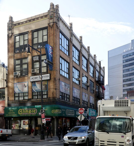 More Photos Of 395 Pearl St, Brooklyn Office For Lease