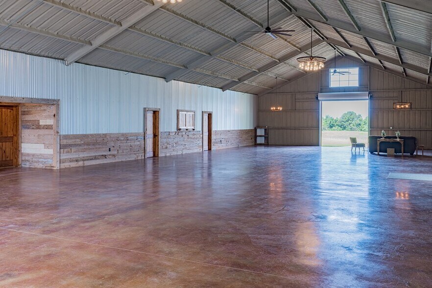 More Photos Of 5015 State Highway 155, Palestine Lodge Meeting Hall For Sale