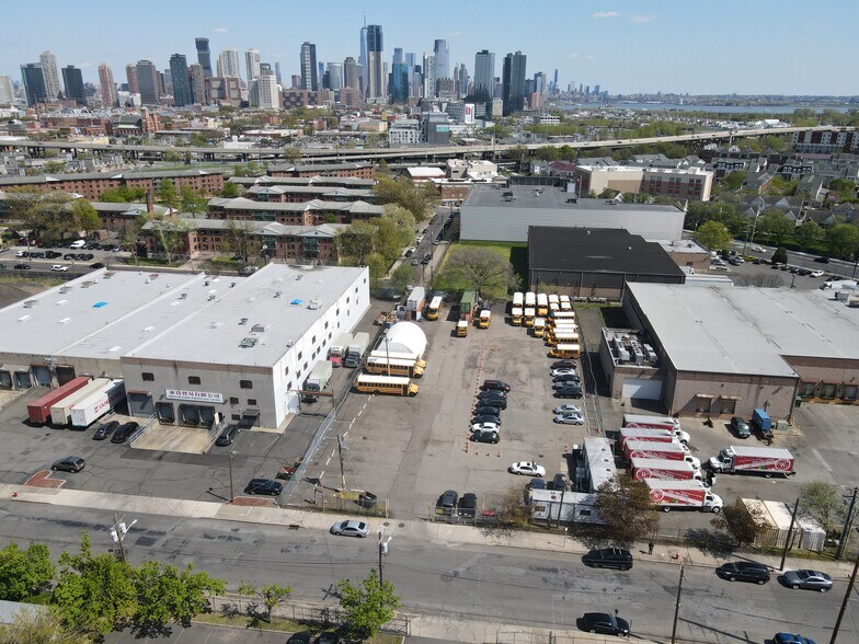 More Photos Of 125 Amity St, Jersey City Land For Sale