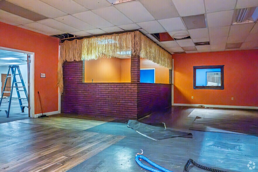 More Photos Of 211 W Cronly St, Laurinburg Office For Sale