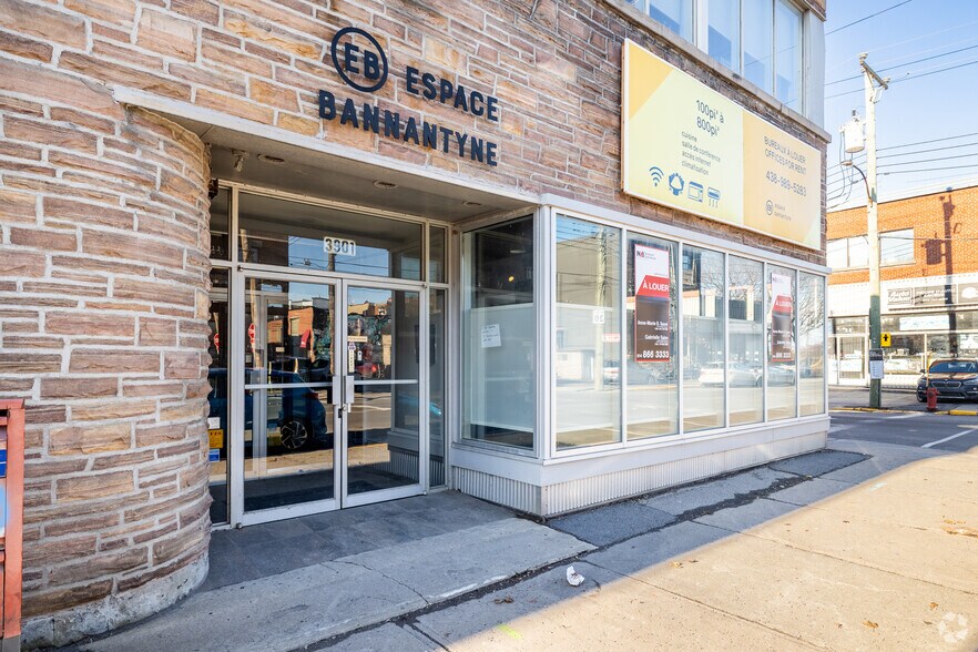 More Photos Of 1000 Rue Hickson, Verdun Office For Lease
