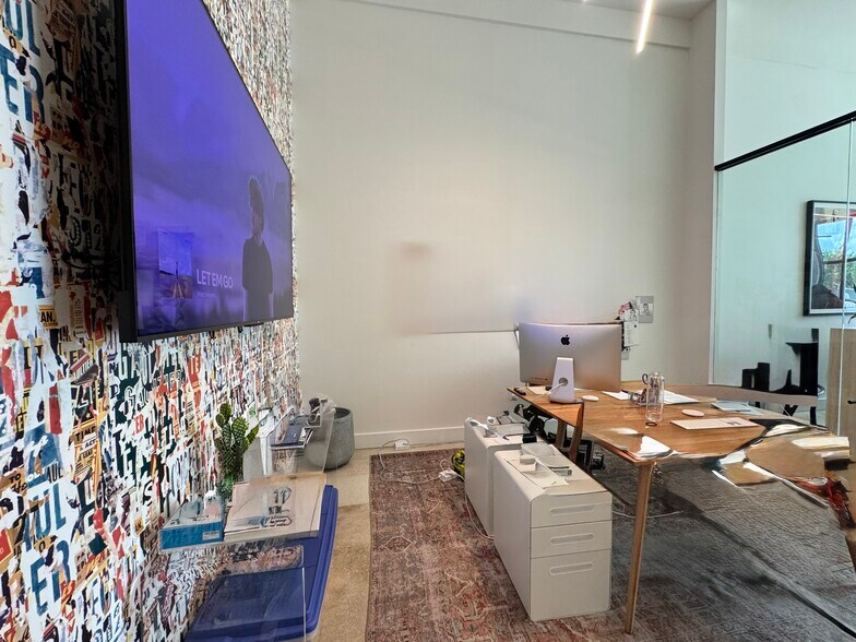 More Photos Of 503 SW 2nd Ave, Fort Lauderdale Storefront Retail Office For Lease