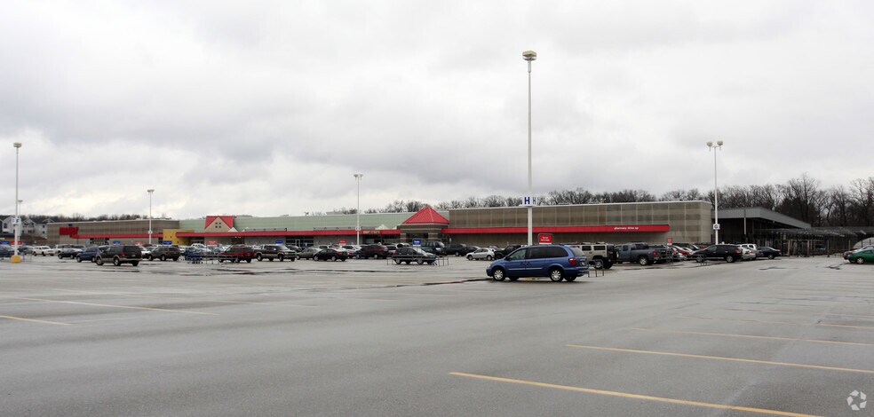 More Photos Of 3600 N Portage Rd, South Bend Supermarket For Lease