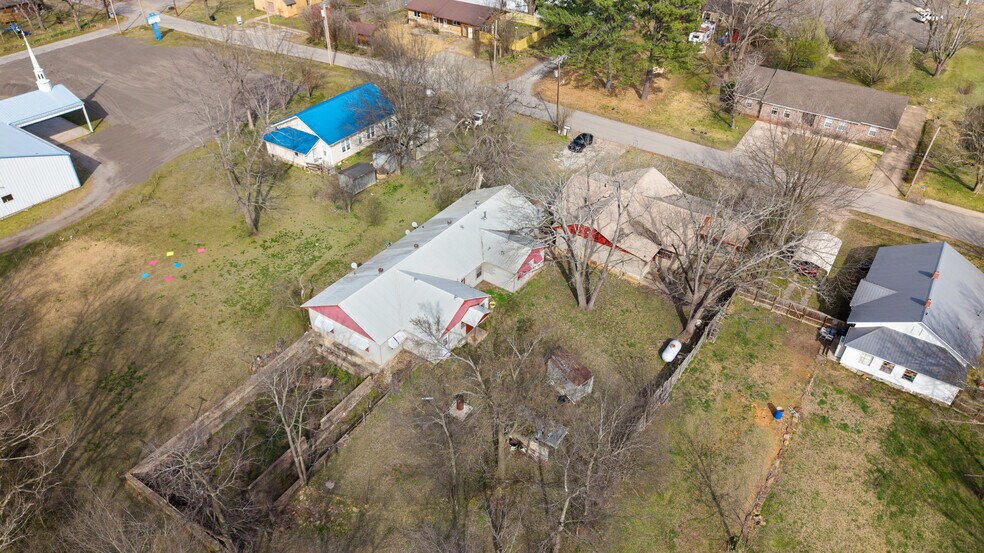 Primary Photo Of 300 Range St, Marshall Multifamily For Sale