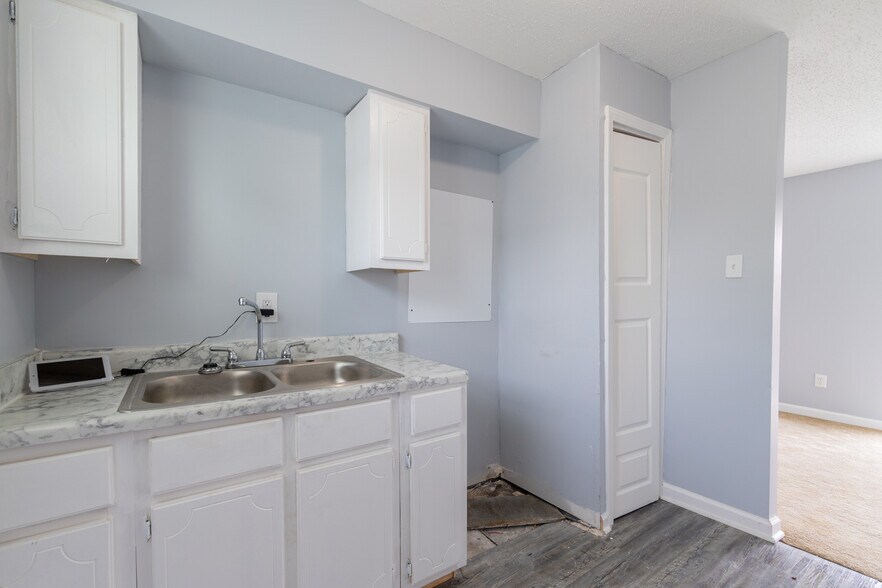 More Photos Of 712 N 5th St, Memphis Apartments For Sale