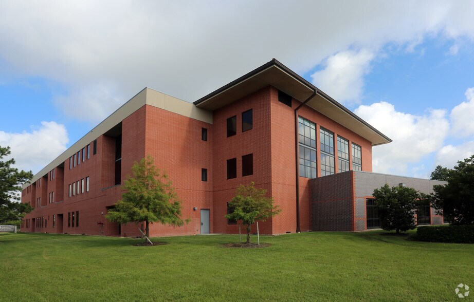 More Photos Of 750 Westgreen Blvd, Katy Medical For Lease